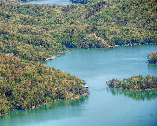 Wooded Lot for Sale at Norris Shores on Norris Lake
